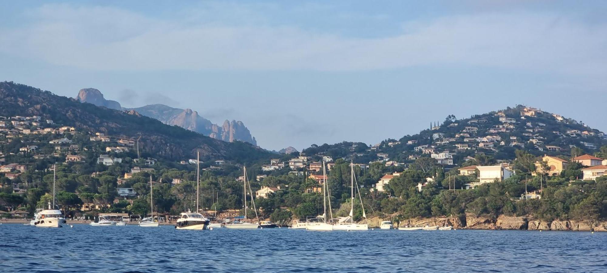 Agay Cap Esterel Le Hameau F2 Clim Plein Sud Dernier Etage Magnifique Vue Mer Saint-Raphaël Exterior foto